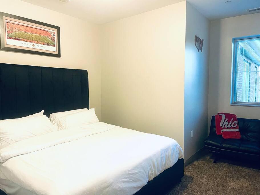 King Size With Osu Theme! Columbus Exterior foto